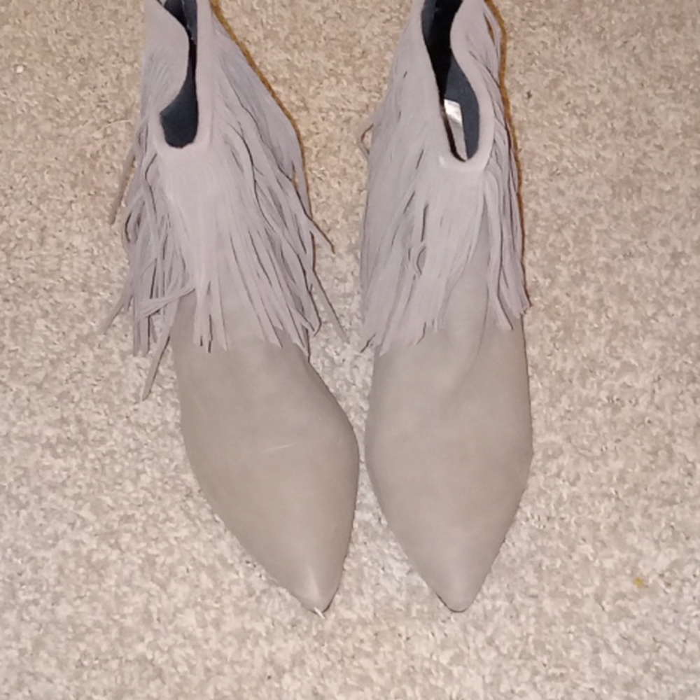 Heeled boots
